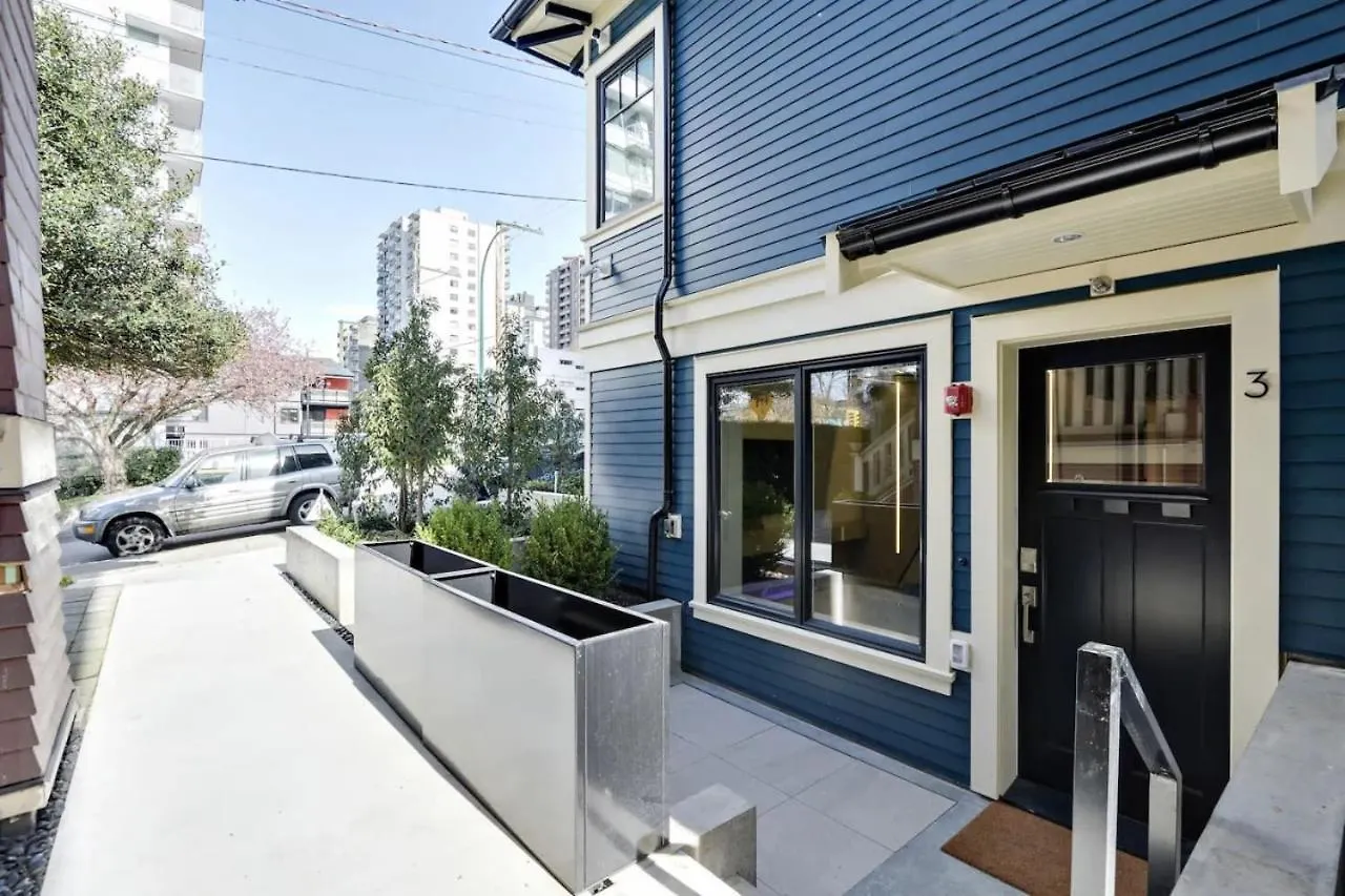 Designer 2Br In Downtown Steps From Sunset Beach Vancouver