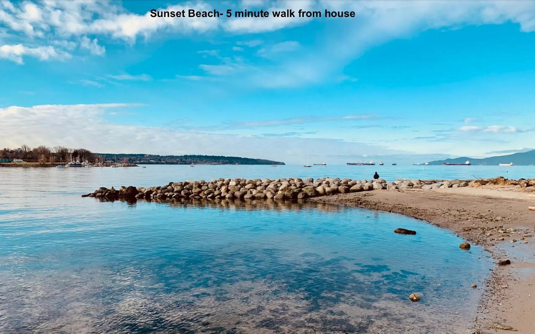 Designer 2Br In Downtown Steps From Sunset Beach Vancouver Kanada