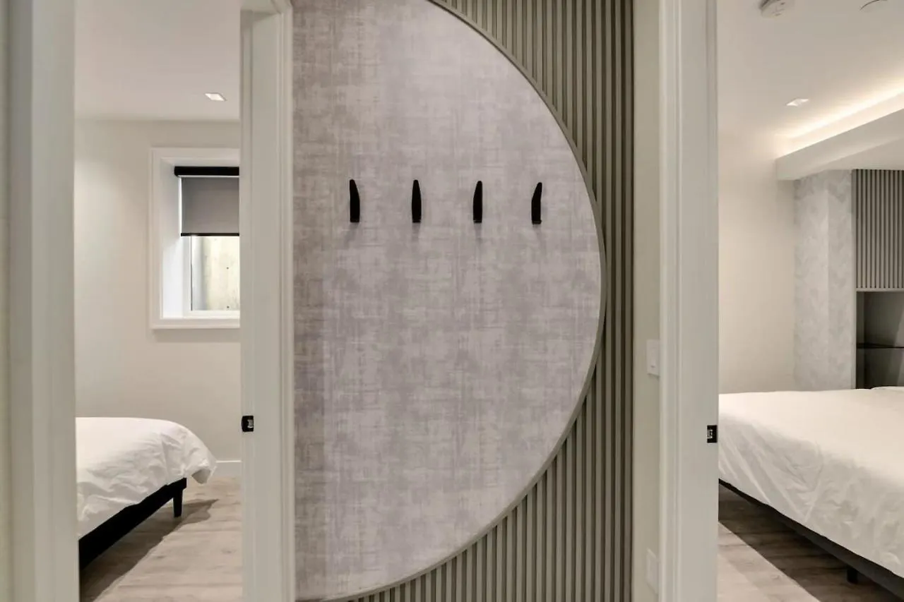 Designer 2Br In Downtown Steps From Sunset Beach Vancouver 0*,  Kanada
