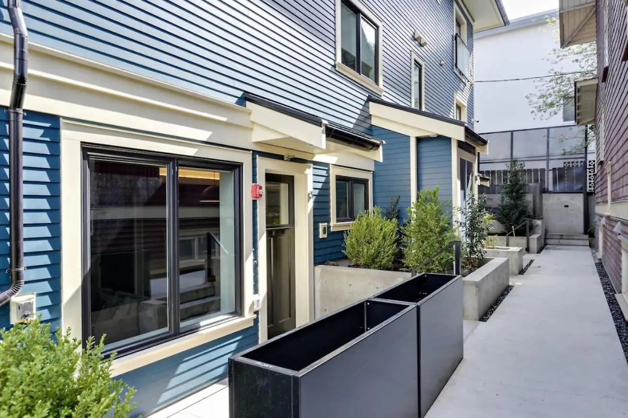 Designer 2Br In Downtown Steps From Sunset Beach Vancouver 0*,